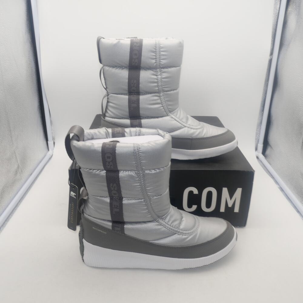 NEW Sorel Women's Out N About Puffy Mid WP Boot Women's 8 Silver - Picture 4 of 8
